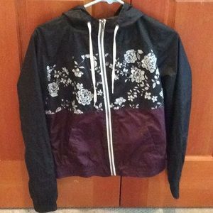Empyre windbreaker